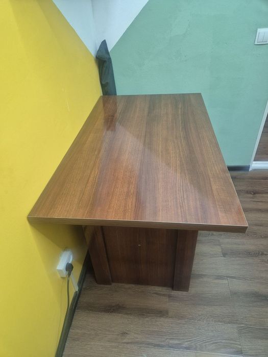 Stol pismenniy baquvvat