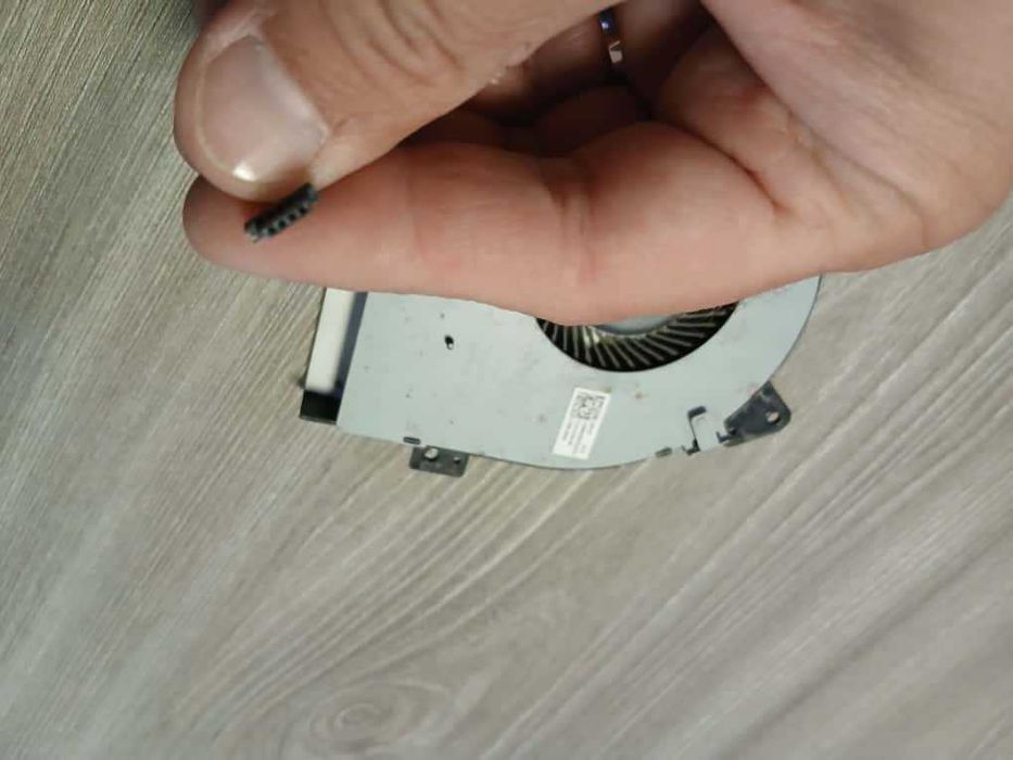 Ventilator cooler pentru laptop ASUS F540U