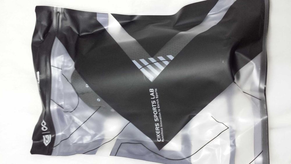 CIKERS SPORTS LAB Футбольные щитки новые в упаковках