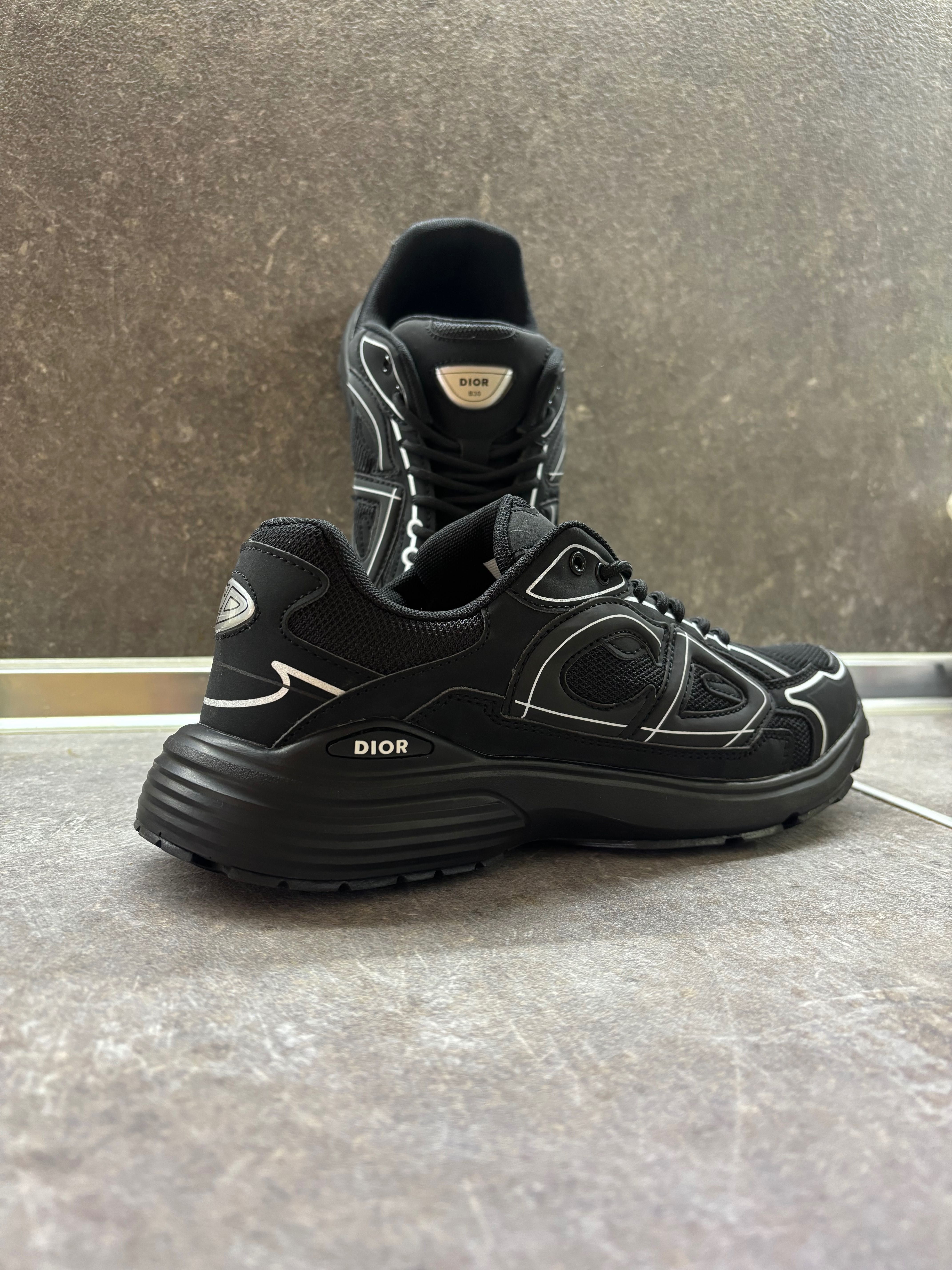 Dior b30 чисто нови