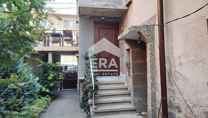 Етаж от къща в гр. Самоков