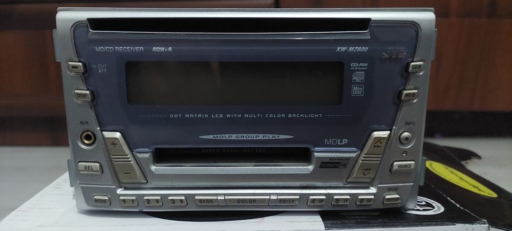 Продам магнитолу JVC