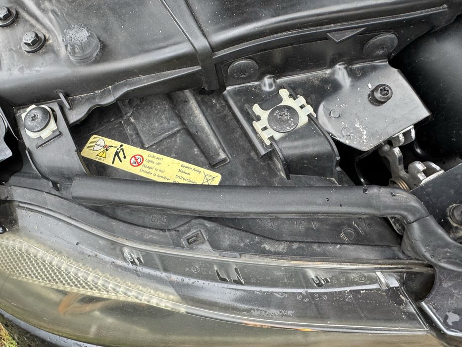 Far faruri xenon adaptive bmw e90 e91 nfl