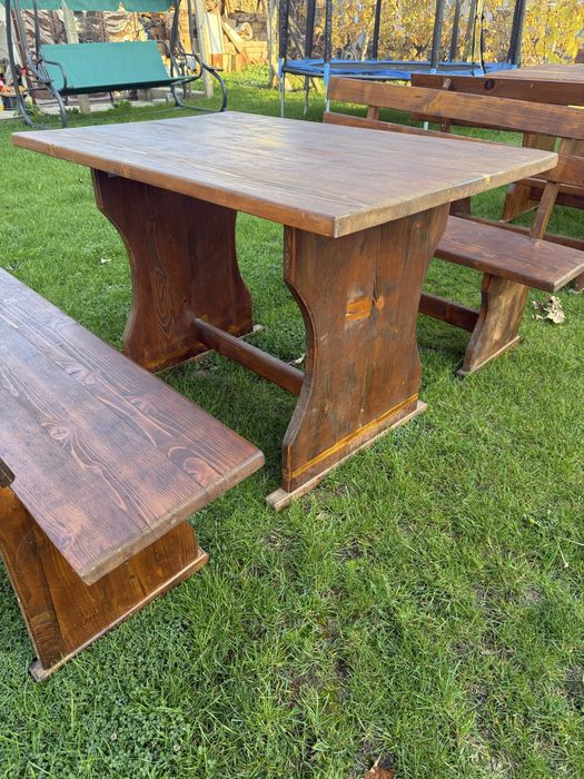 Баварски чамови маси с пейки