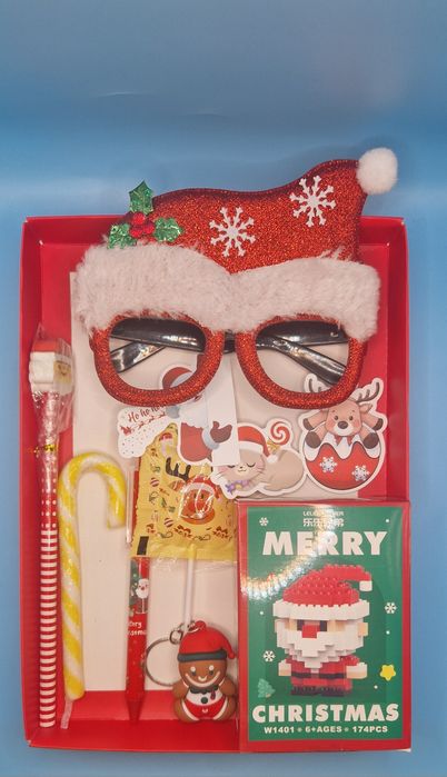 Новогодние подарки, новогодние подарочные наборы