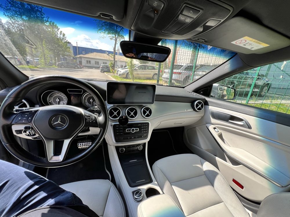 Mercedes Benz CLA 250 AMG 211 CP Benzina