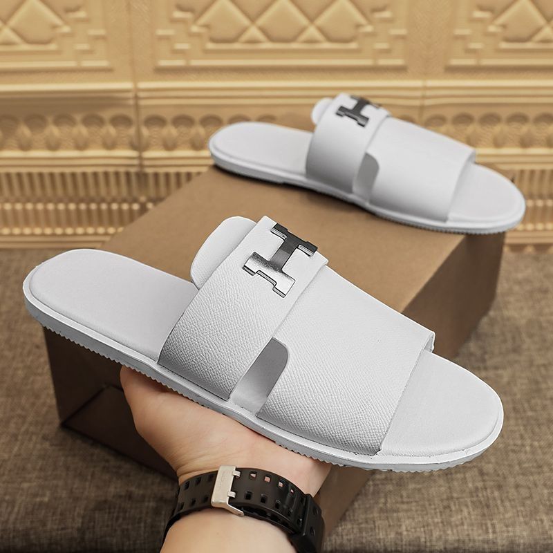 Hermes tapochka kiyilgan
