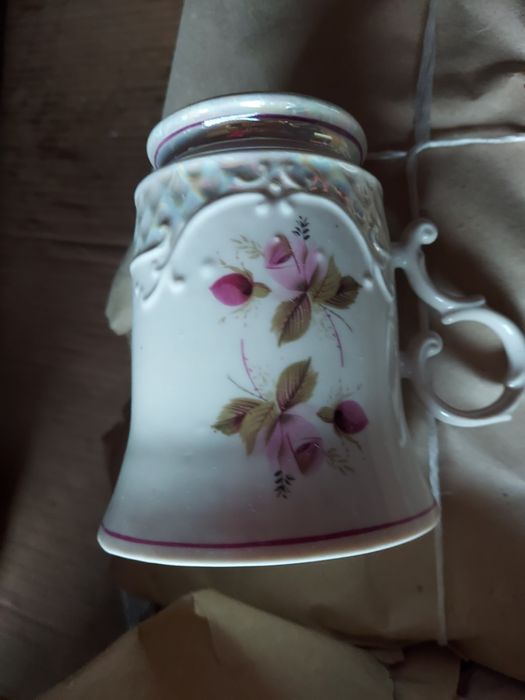 Продам фарфоровую посуду