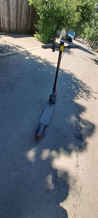 Vând trotineta electrica XIAOMI Elite cu garanție!