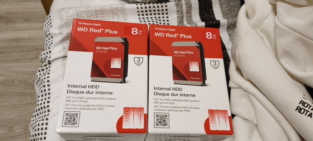 2 Hard Disk WD Red Plus 8TB, 3,5", 5640 RPM, 256 MB