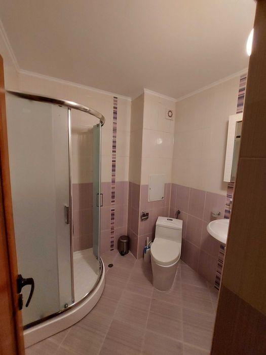 Дава се под наем Двустаен апартамент в Бургас, Славейков - 73 кв.м за 306 € - Снимка #4