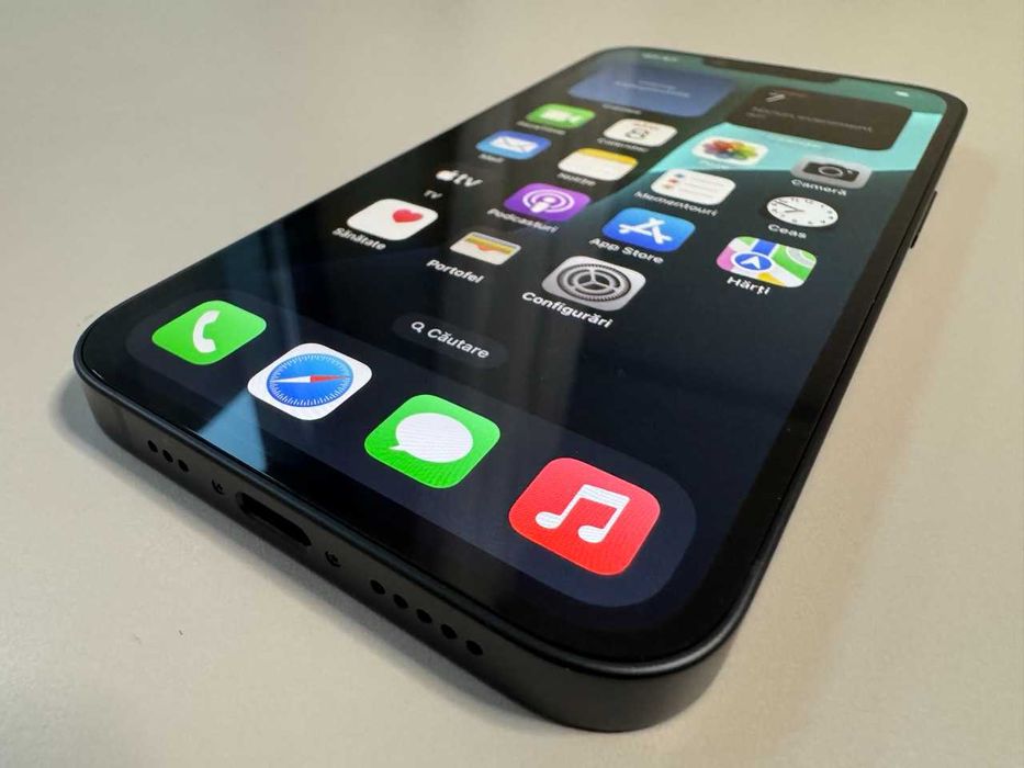  Apple / iPhone 16e 128 Gb / 128 Gb / Black / 1 Incarcare