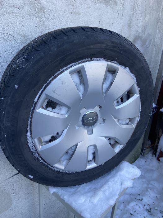 Vand 4 roti cu tot cu capace