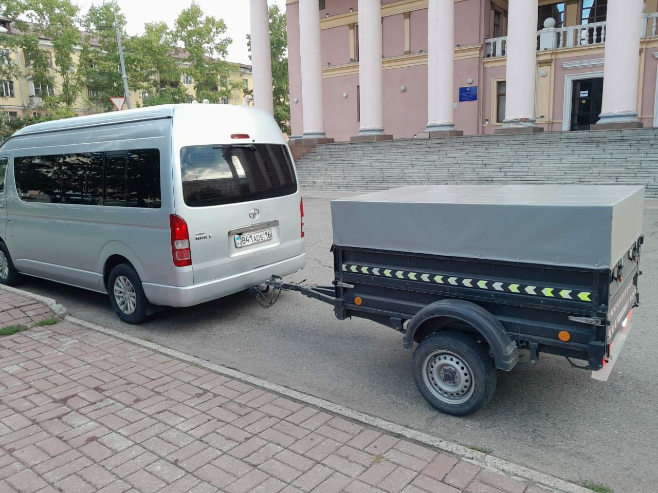 Пассажирские перевозки на Toyota Hiace