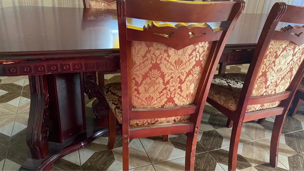 Продам стол со стульями