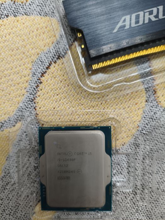 Процессор i5 12400f