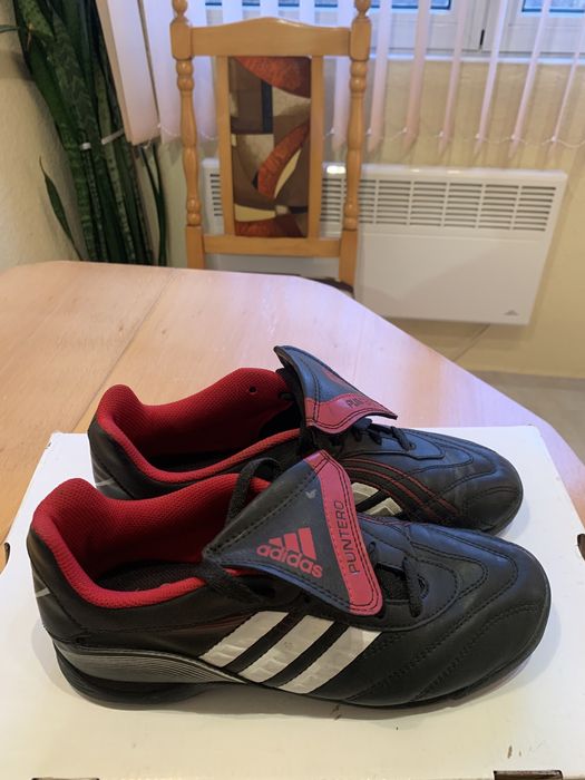 Детски футболни обувки Adidas, 37-ми номер