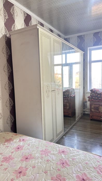 Спальный шкаф диванымен  сатылады