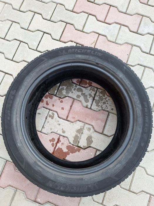 Vând 4 anvelope vara Michelin Primacy folosite 225/50 R 18 DOT 47.16