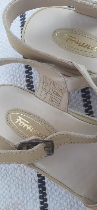 Нови сандали 36 номер