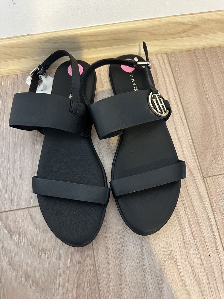 Sandale de piele