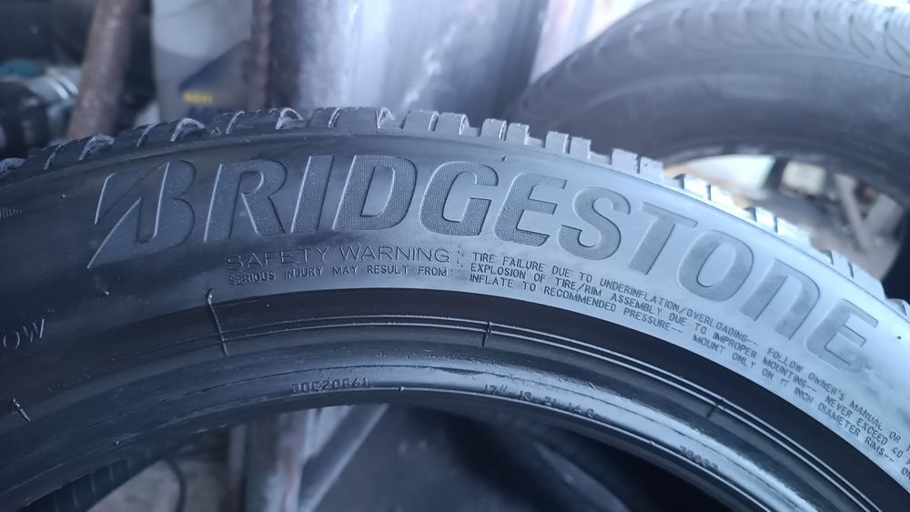 225/50/17 Bridgestone