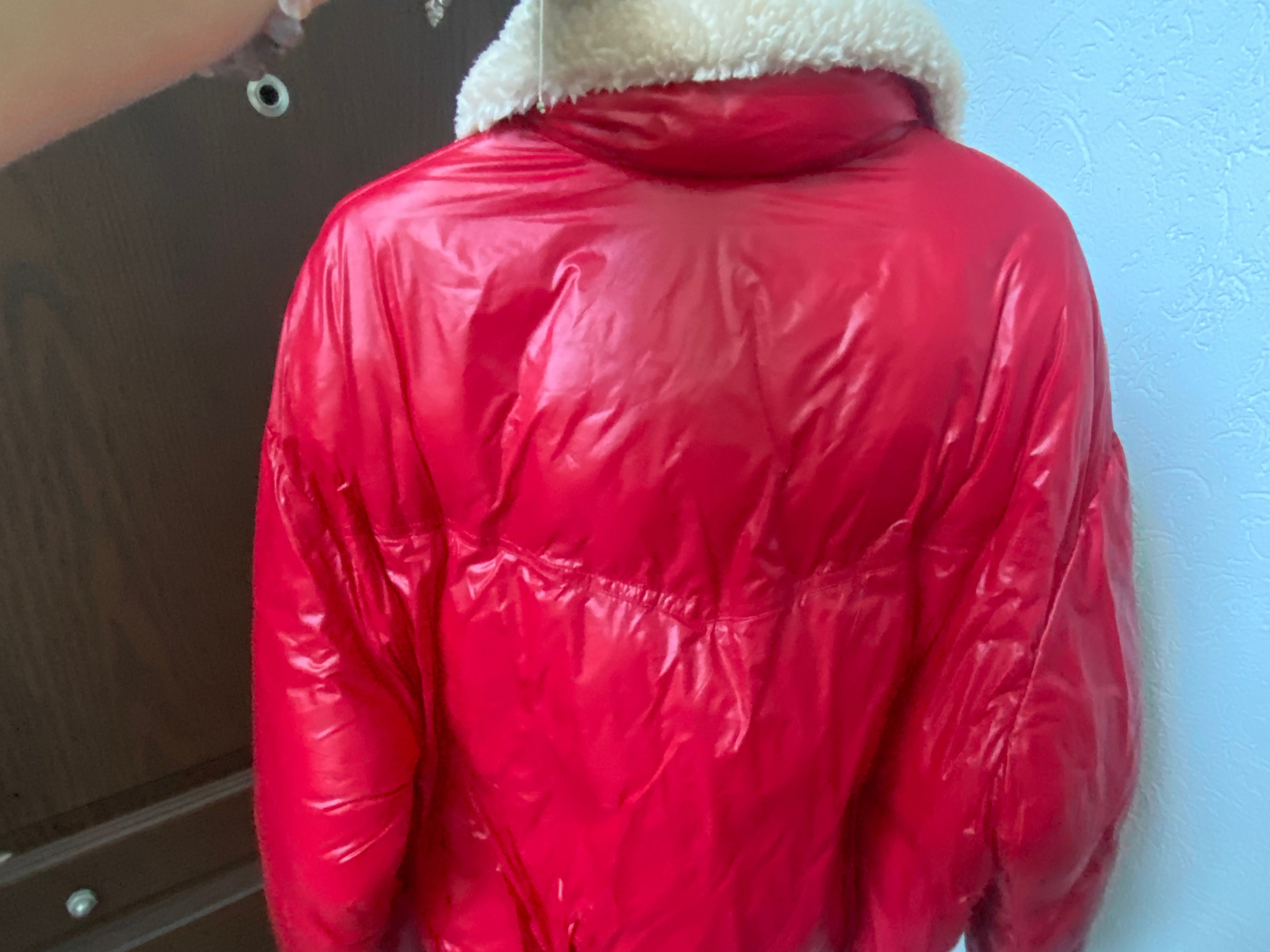 Чисто ново яке на Bershka