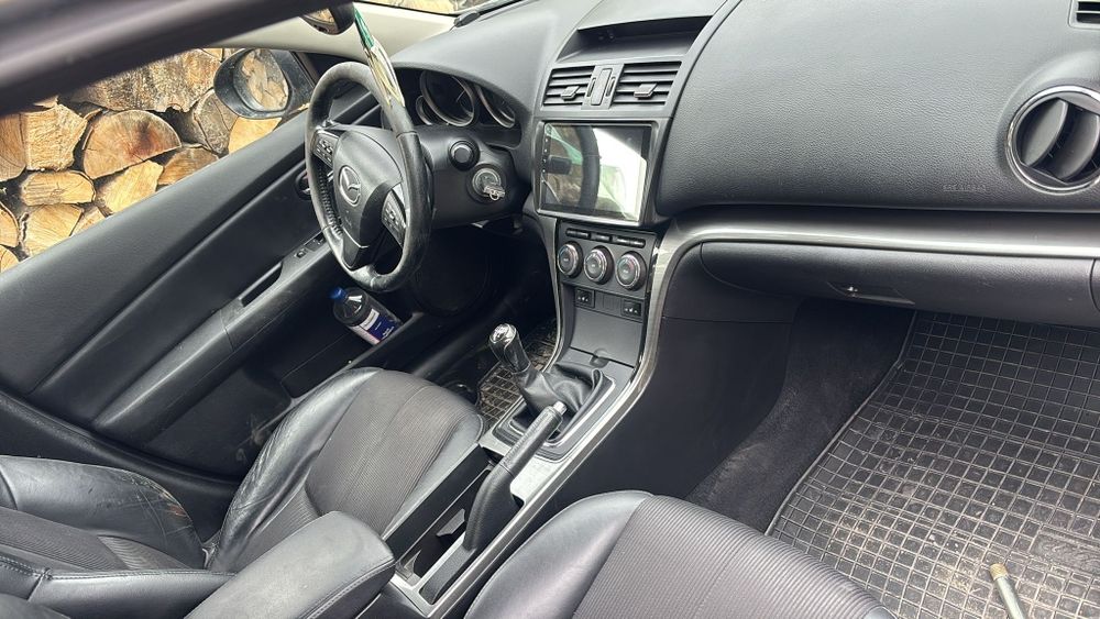 Vând Mazda6   2.2 înmatriculat,interior impecabil