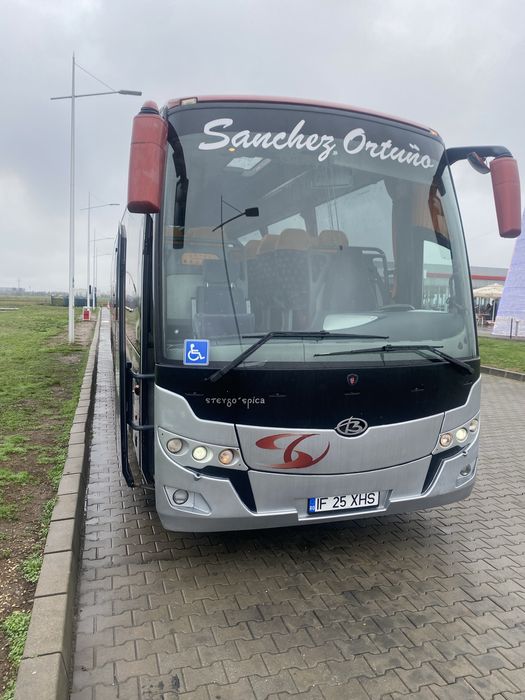 Transport persoane, excursii, team building uri,pelerinaje,cantonament