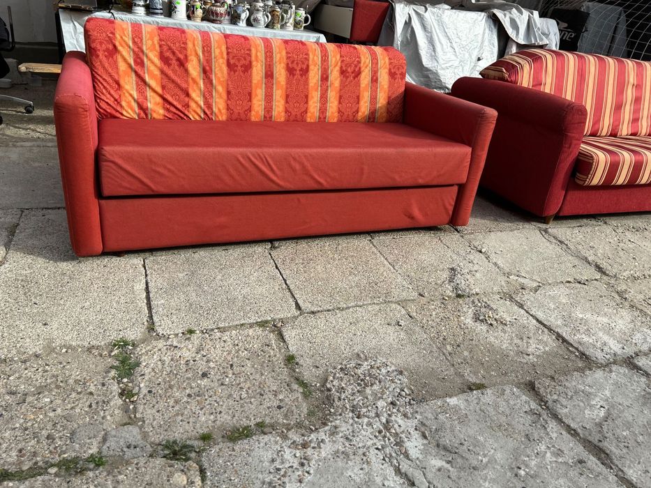 Canapea extensibila cu saltea inclusă