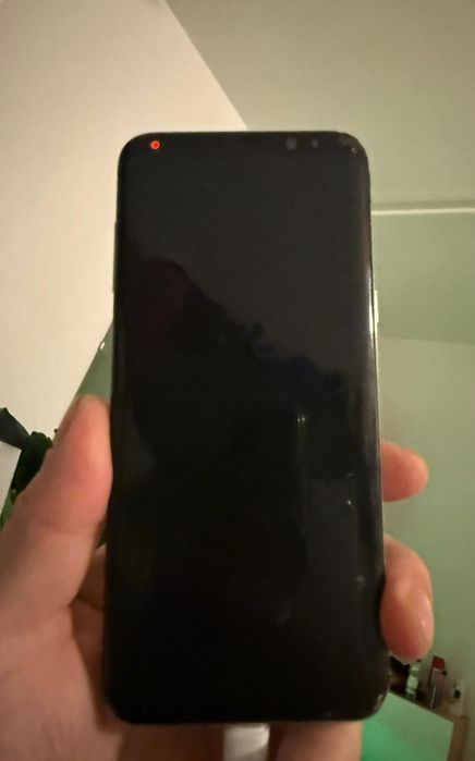 Telefon perfect funcțional dual fisuri fine nu afectează