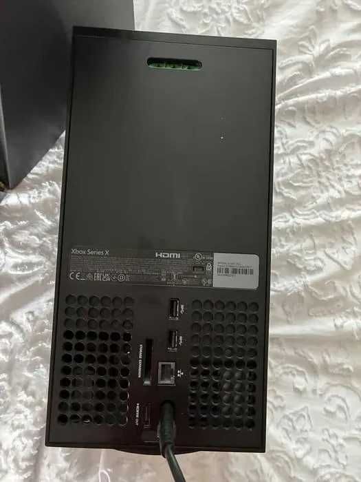 Приставка Xbox Series X 1TB SSD