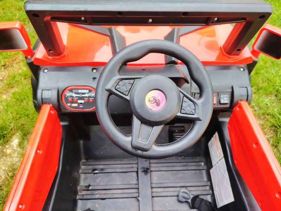 Акумулаторна кола с дистанционно