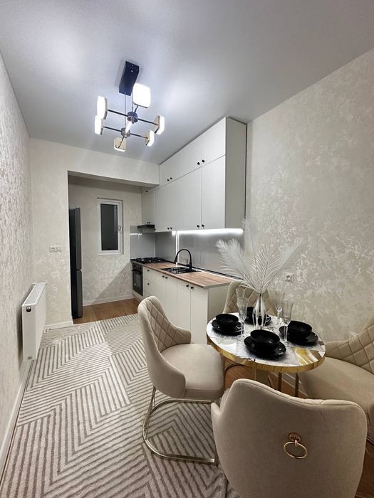 3-комнатная, метро "Ойбек" (ул. Афросиаб)..