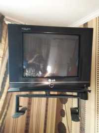 телевизор с подставкой для гаража или дачи