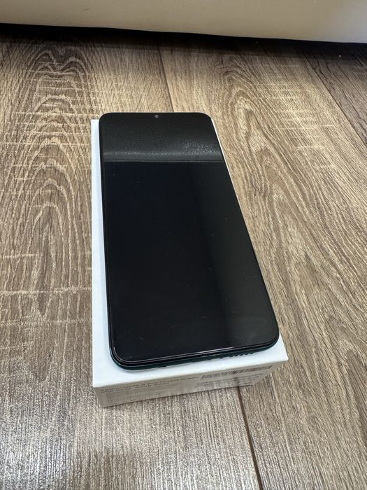 Продам Xiaomi Redmi Note 8 pro 64gb на 6gb