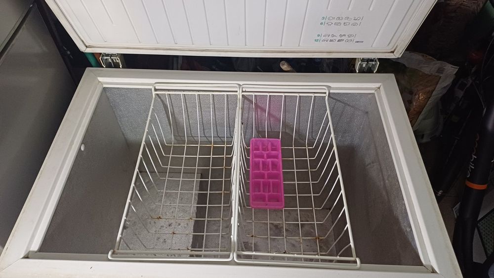 Фризери          .