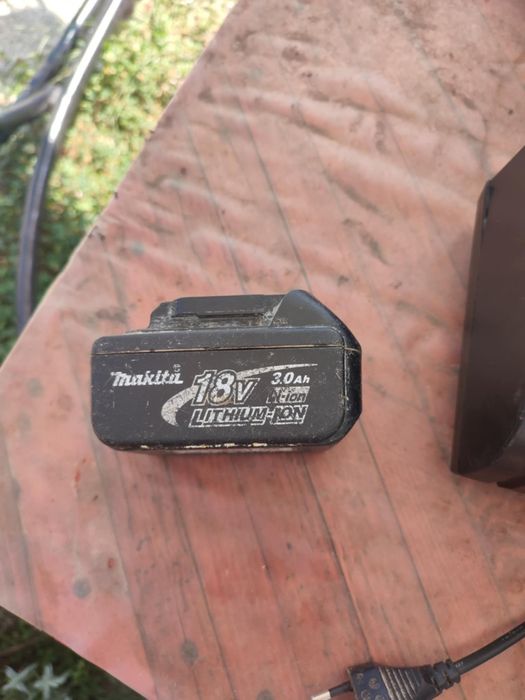 Acumulator makita 3 ah