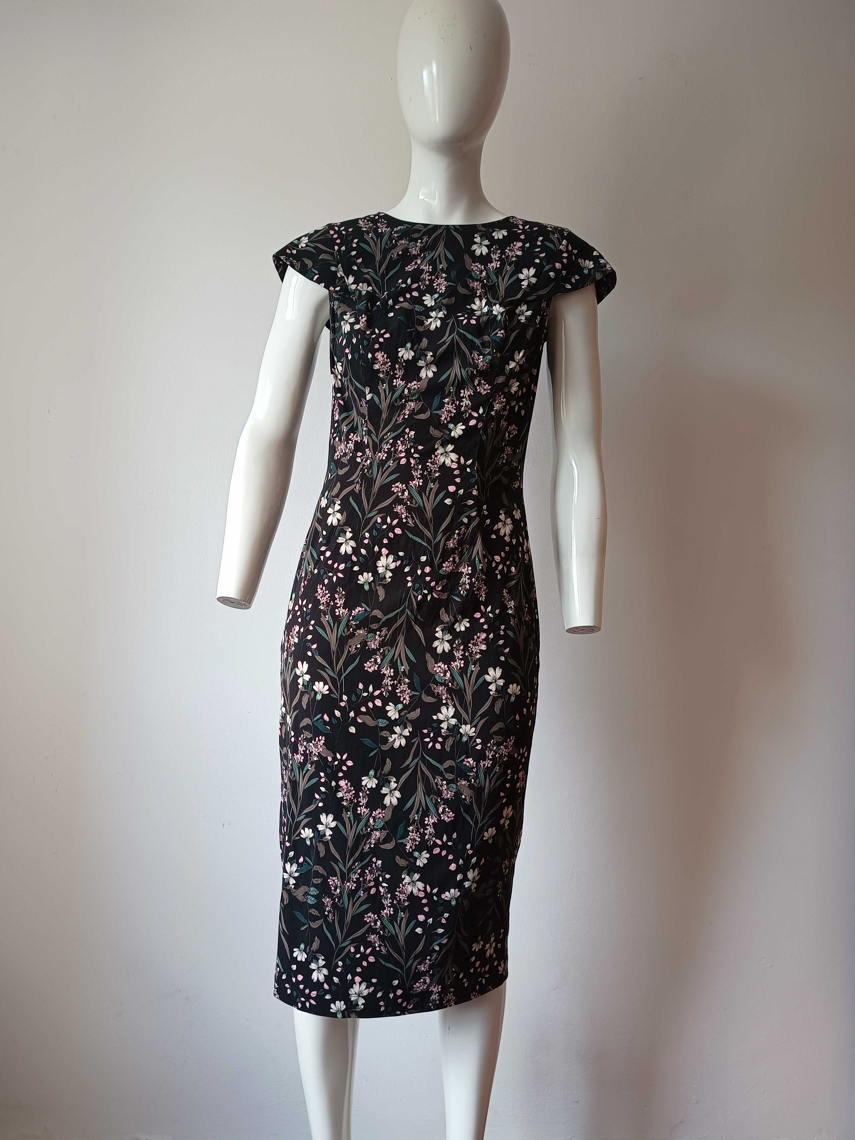 Rochie nouă Isabel Garcia