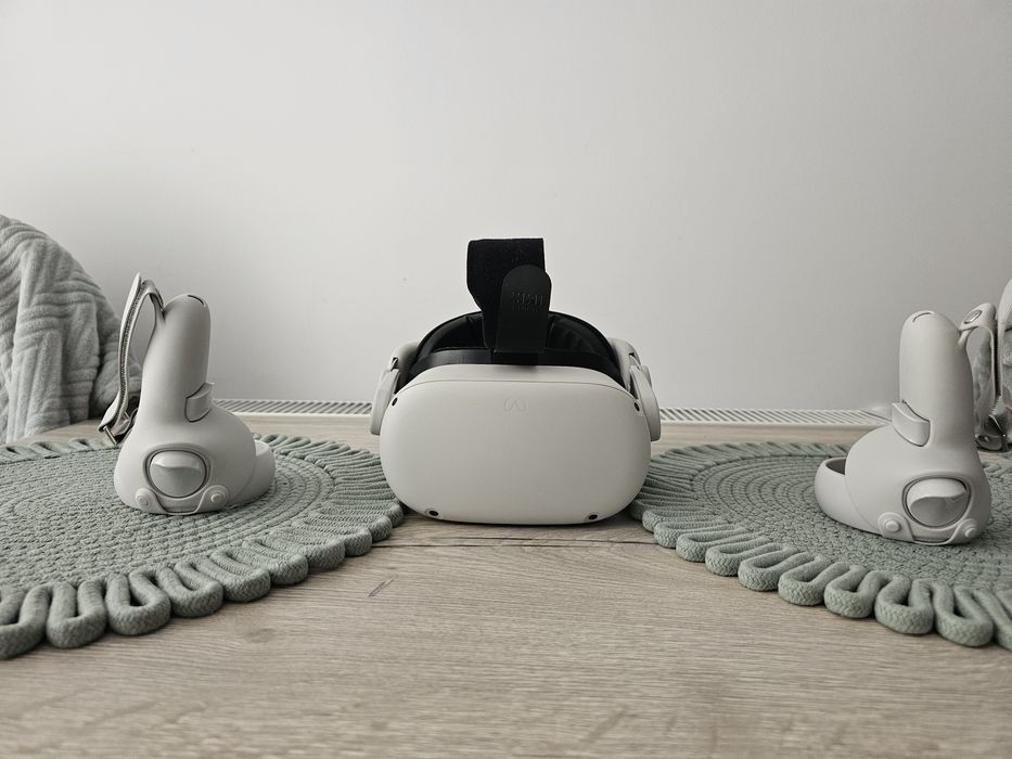 Oculus Quest 2 128 GB + Accesorii