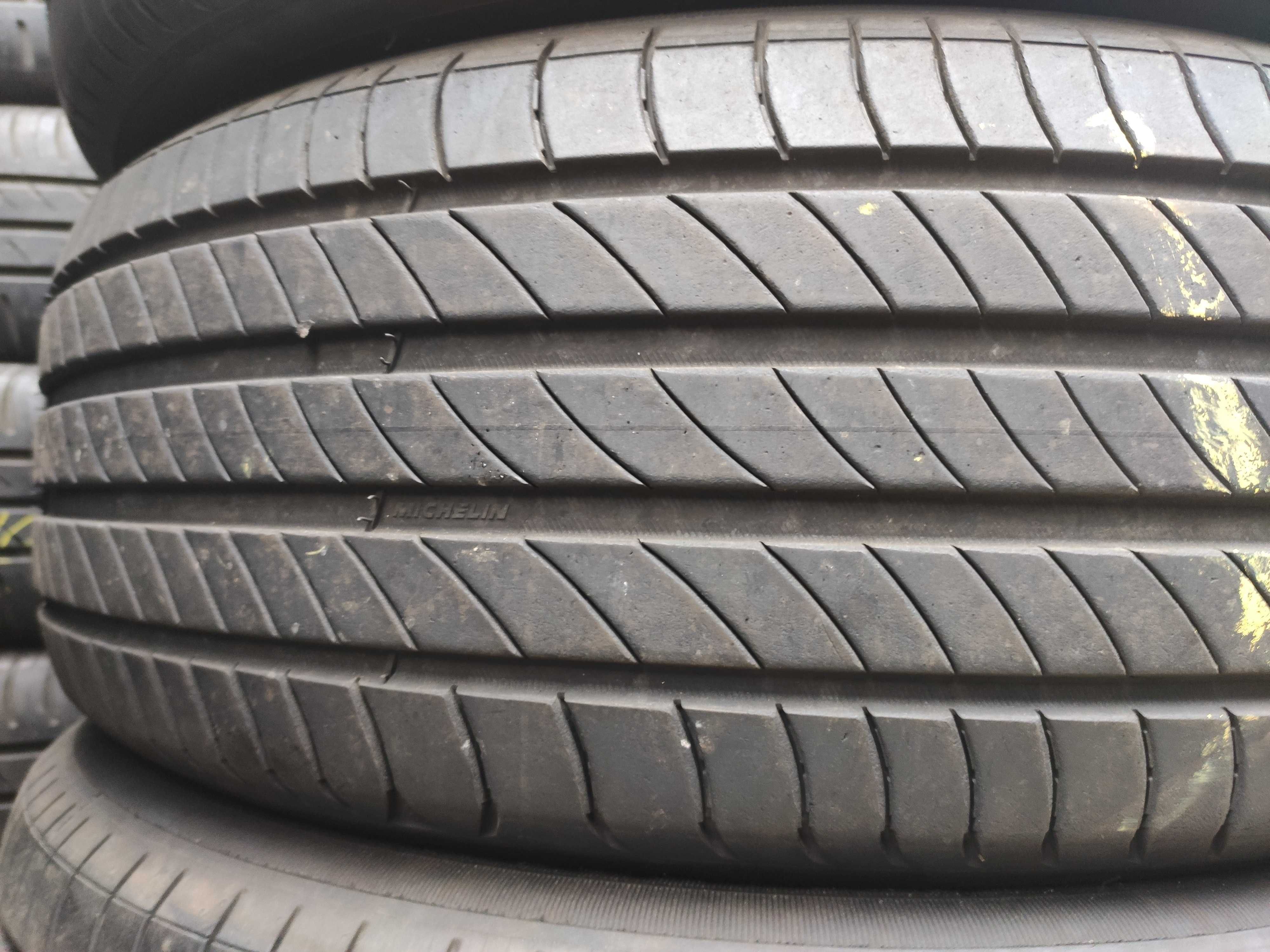 4бр Летни гуми 235 60 17 - Michelin