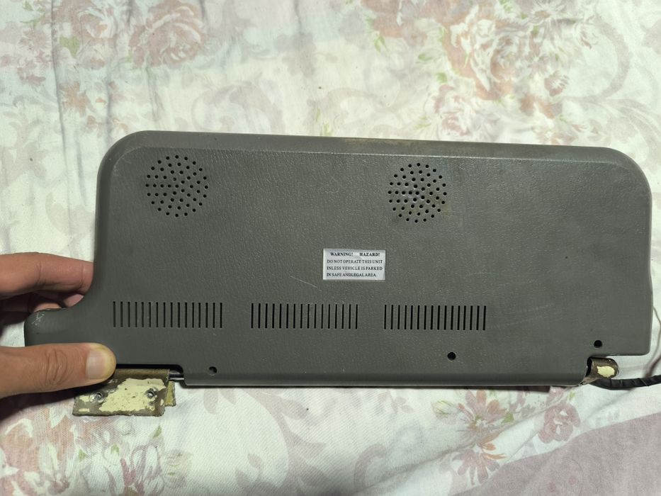 Manitor monitor idealni sasteyanada aybi yuq