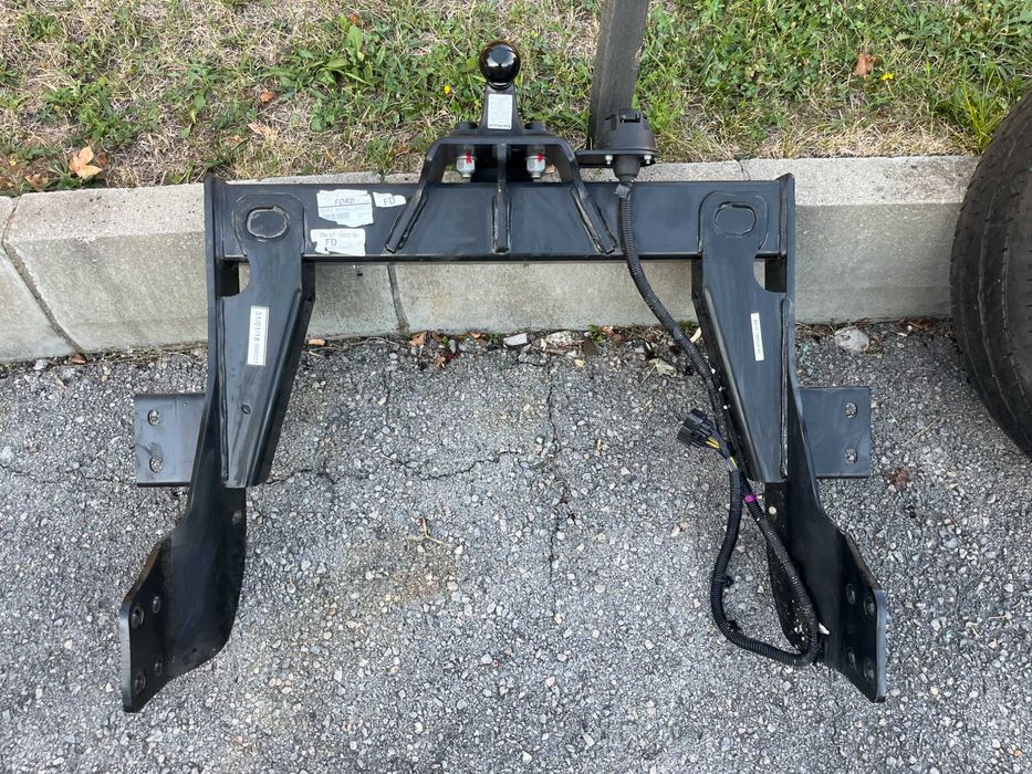 Чисто нов теглич за Ford Transit Форд Транзит