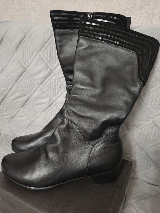 Продам сапоги, в отличном состоянии.