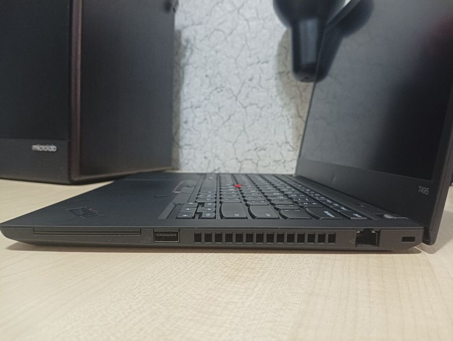 LENOVO ThinkPad T495 14"IPS FHD/RYZEN 7 PRO 3700U/16GB DDR4/512GB NVMe