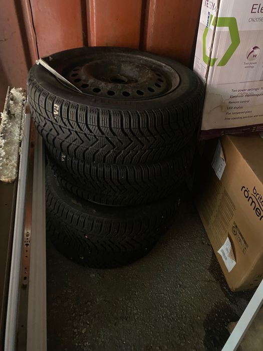 Зимни гуми с джанти Пирели