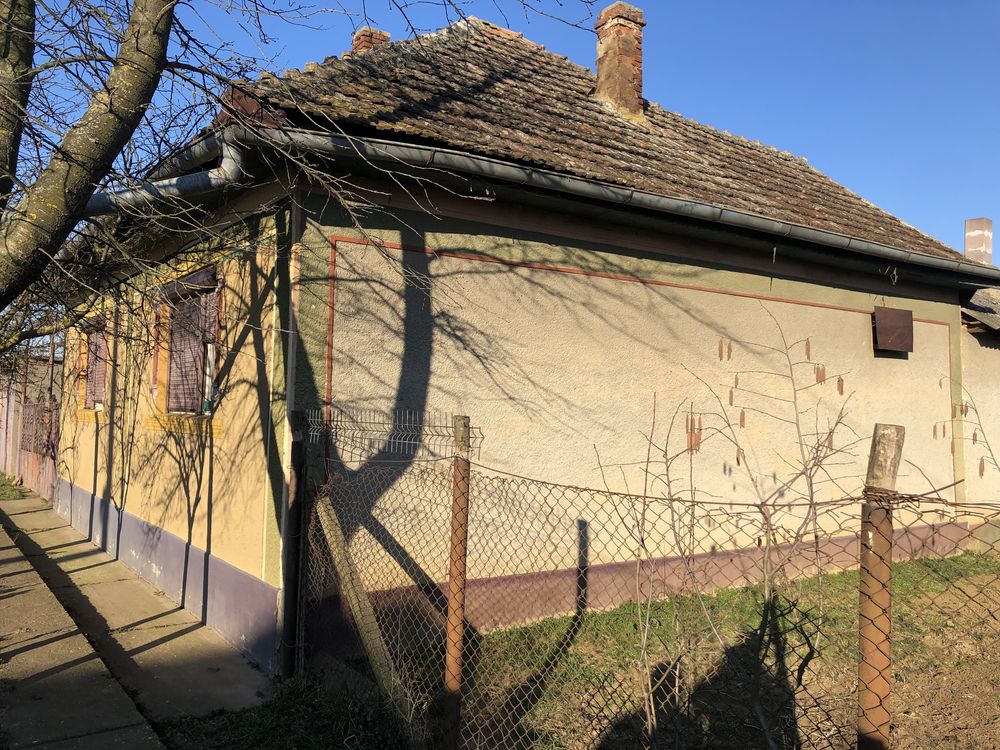 Casa de vanzare Tarcea, teren 2870mp2