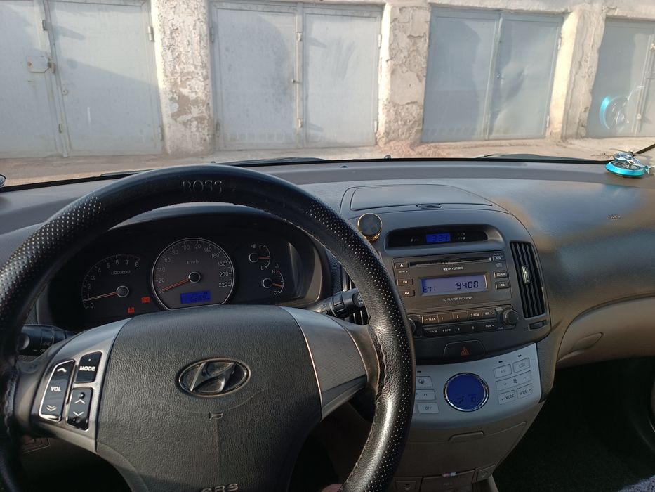 Hyundai Elentra sotiladi