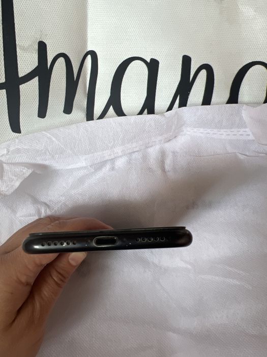 iPhone 7 • 32GB • Mat qora • Holati yaxshi