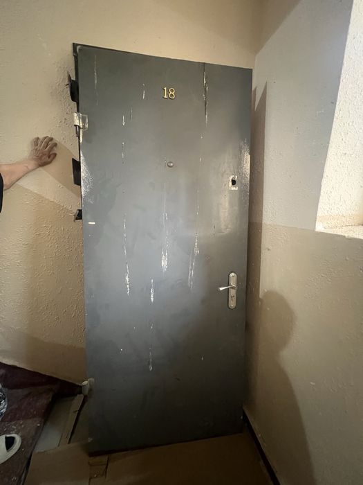 СРОЧНО! Продается Железная дверь рабочая